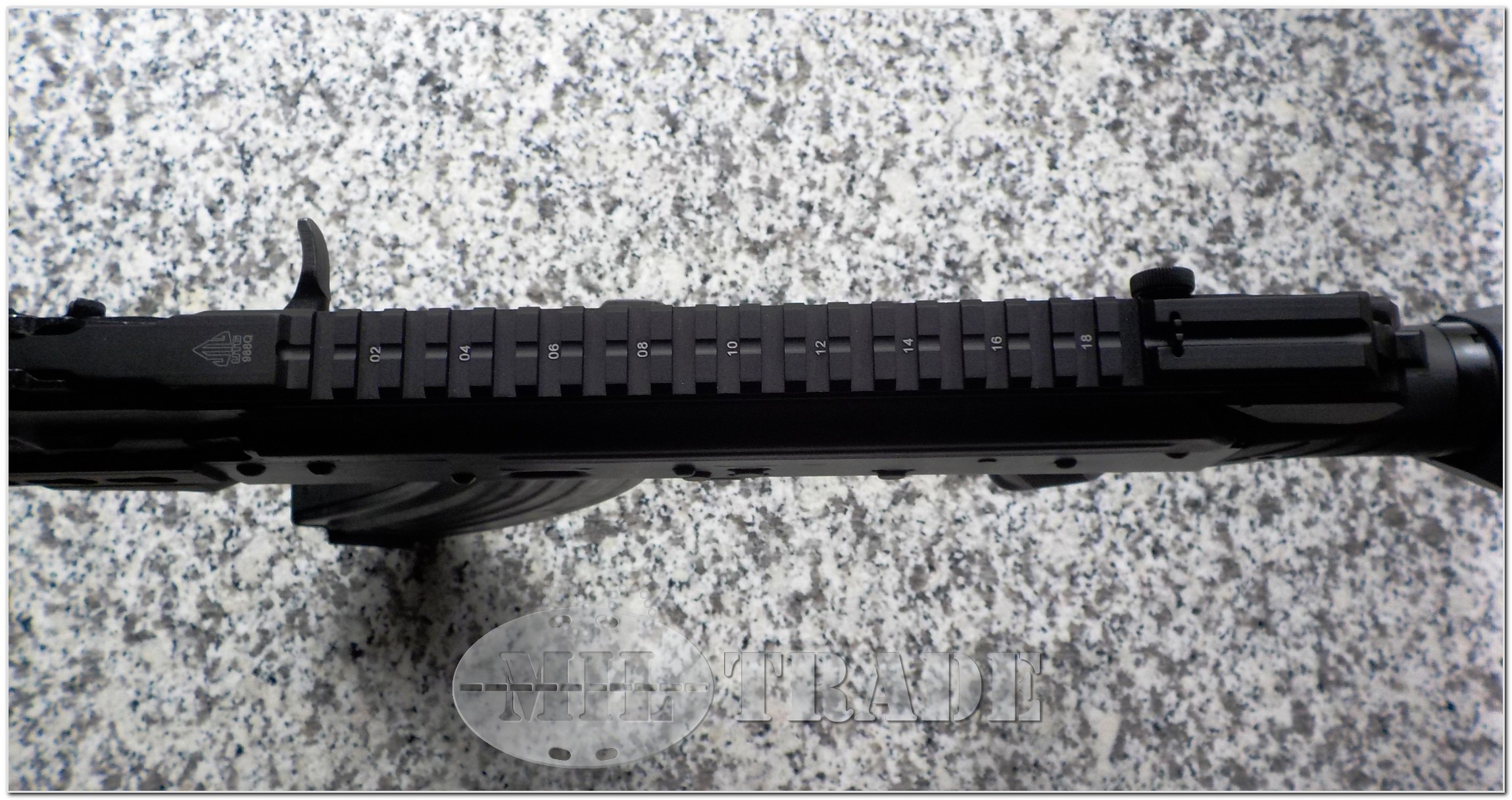http://www.miltrade.de/images/MG/AK47_flaches _Rail-System.jpg